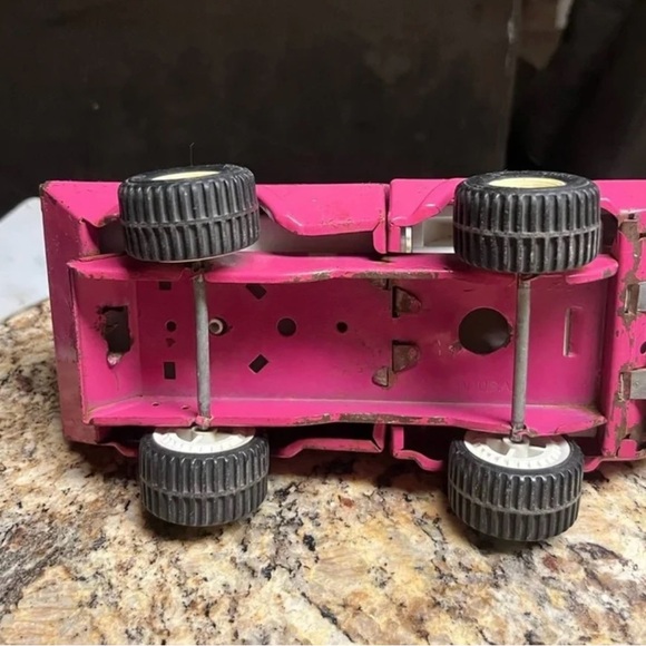 Tonka • Vintage • 1970’s • Pink • Pickup • Pressed Steel 9” • Truck - Picture 11 of 12